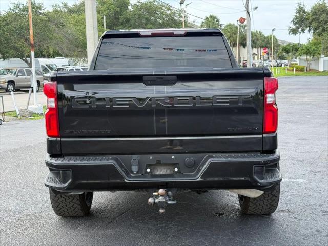 2021 Chevrolet Silverado 1500 2WD Crew Cab Short Bed Custom