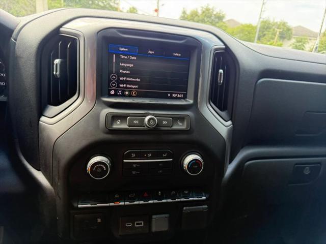 2021 Chevrolet Silverado 1500 2WD Crew Cab Short Bed Custom