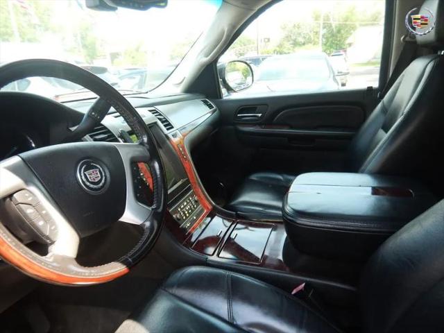 2008 Cadillac Escalade ESV Standard