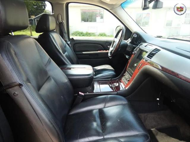 2008 Cadillac Escalade ESV Standard