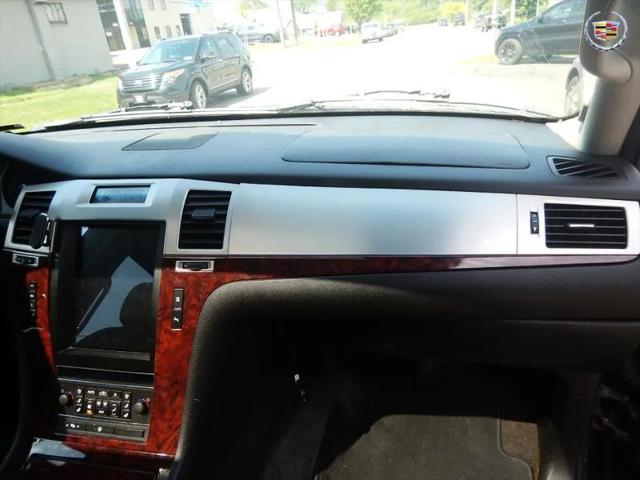 2008 Cadillac Escalade ESV Standard