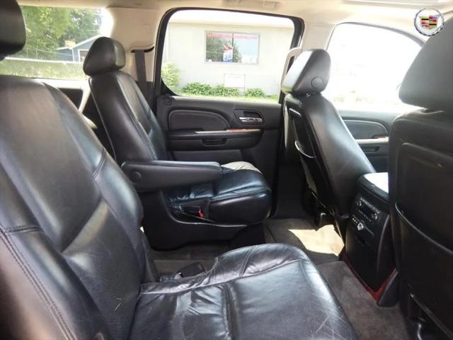 2008 Cadillac Escalade ESV Standard