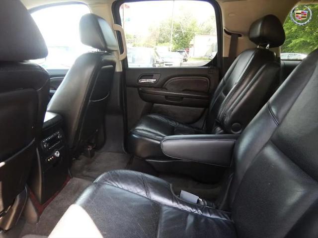 2008 Cadillac Escalade ESV Standard