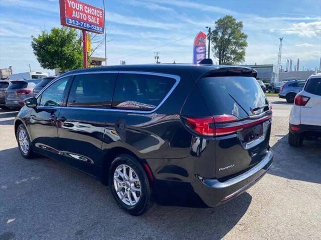 2023 Chrysler Pacifica Touring L