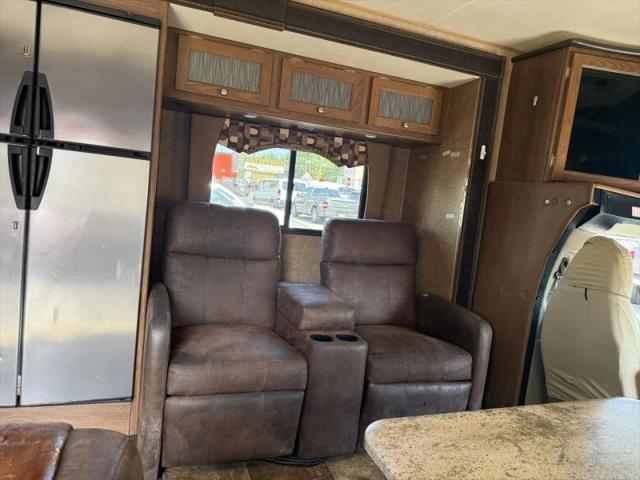 2014 Chevrolet Express Cutaway 4500