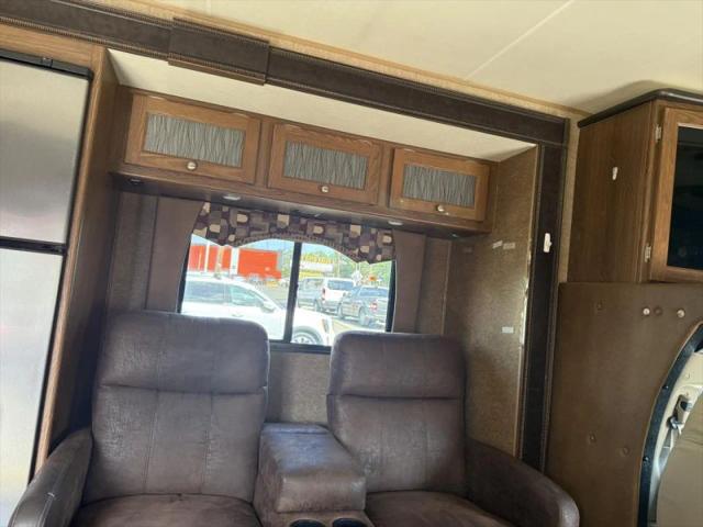 2014 Chevrolet Express Cutaway 4500