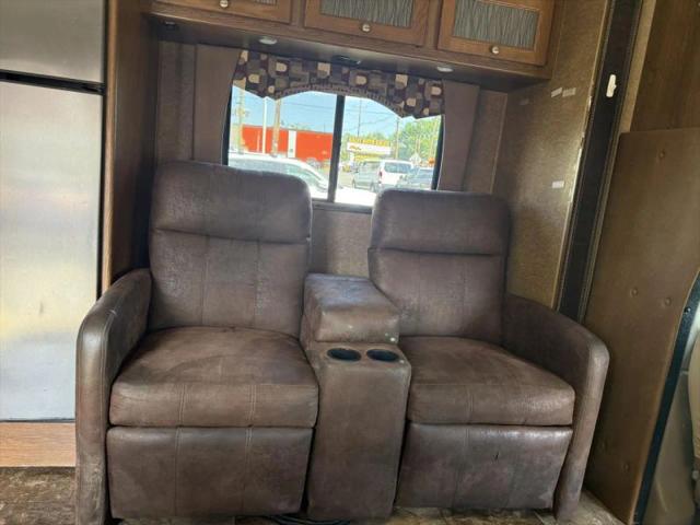 2014 Chevrolet Express Cutaway 4500