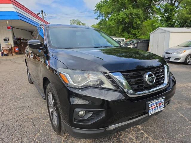 2018 Nissan Pathfinder SV
