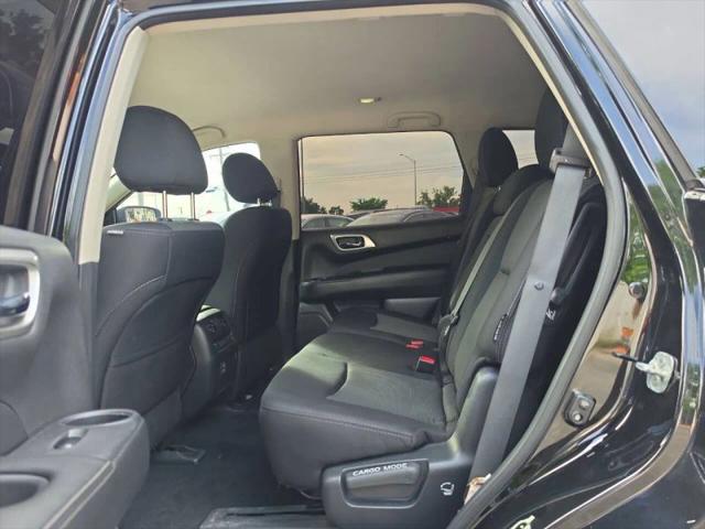 2018 Nissan Pathfinder SV