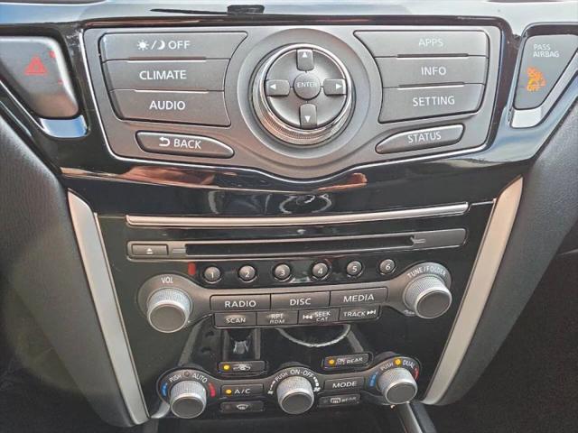 2018 Nissan Pathfinder SV