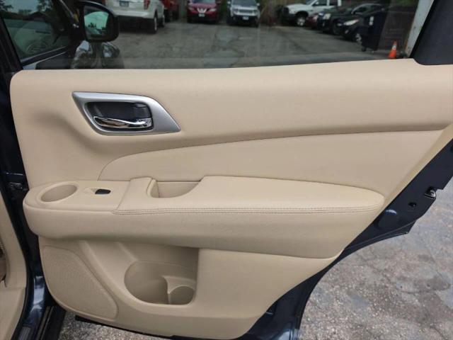 2014 Nissan Pathfinder SL