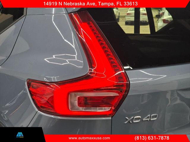2021 Volvo XC40 T5 Momentum
