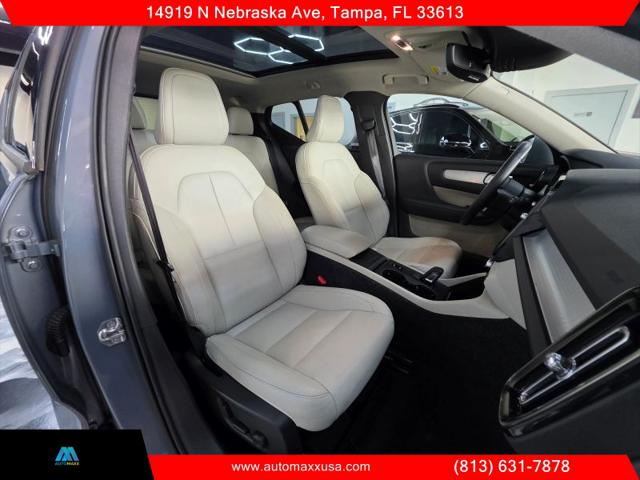 2021 Volvo XC40 T5 Momentum