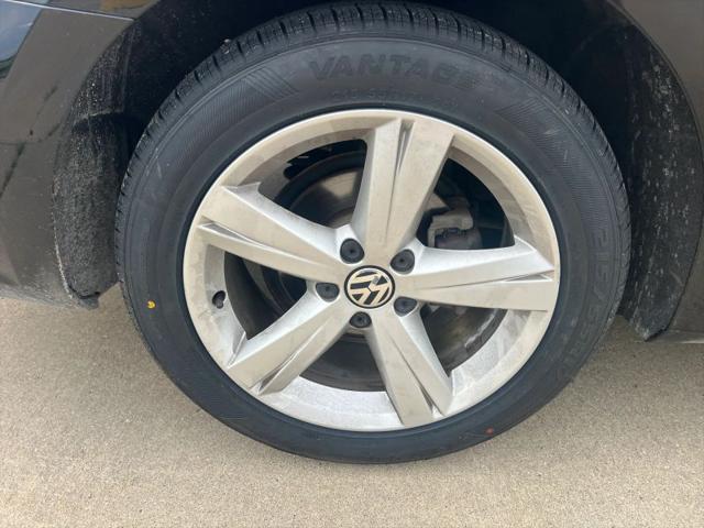 2013 Volkswagen Passat 2.5L SE
