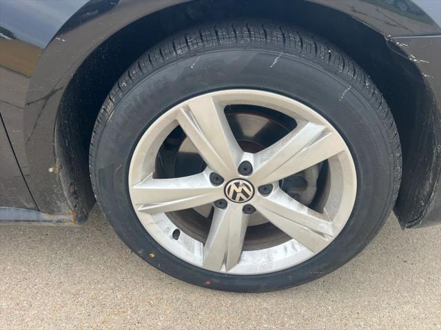 2013 Volkswagen Passat 2.5L SE