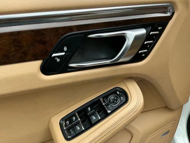2015 Porsche Macan Turbo