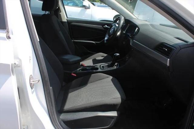 2019 Volkswagen Jetta 1.4T R-Line