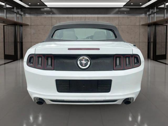 2014 Ford Mustang V6