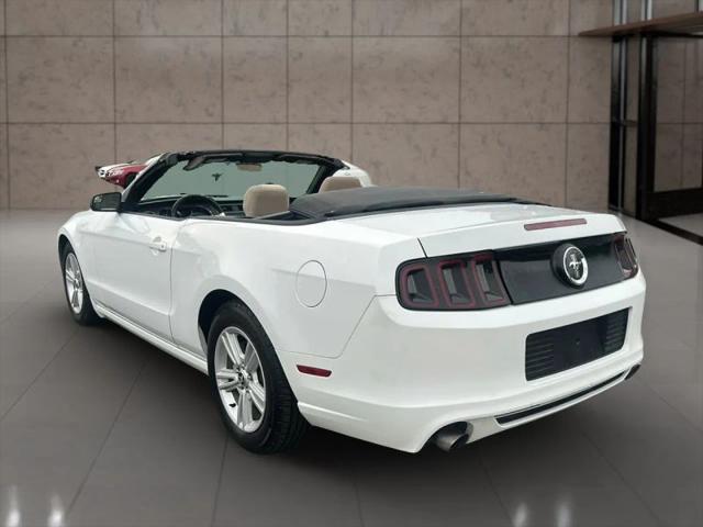 2014 Ford Mustang V6