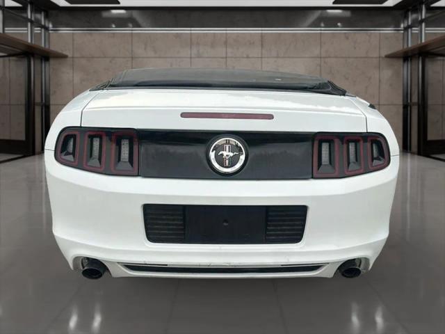 2014 Ford Mustang V6