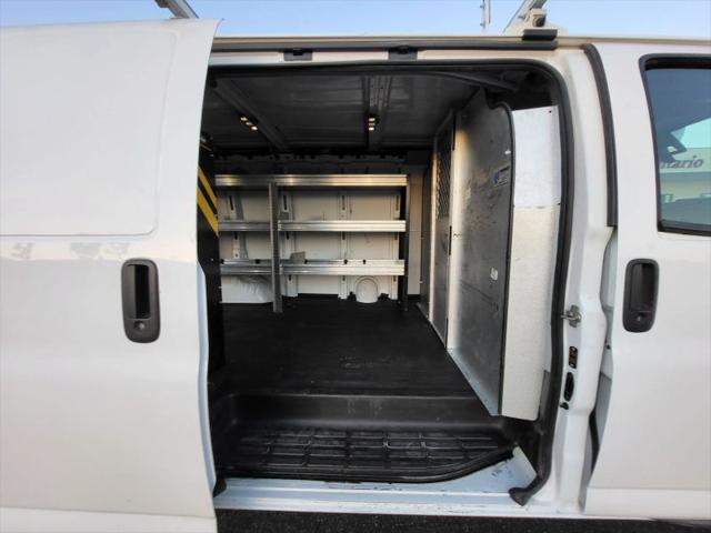2023 GMC Savana Cargo RWD 2500 Regular Wheelbase Work Van