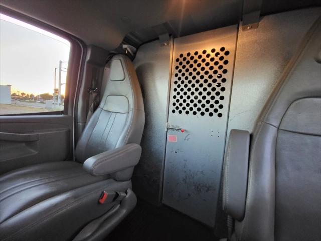 2023 GMC Savana Cargo RWD 2500 Regular Wheelbase Work Van