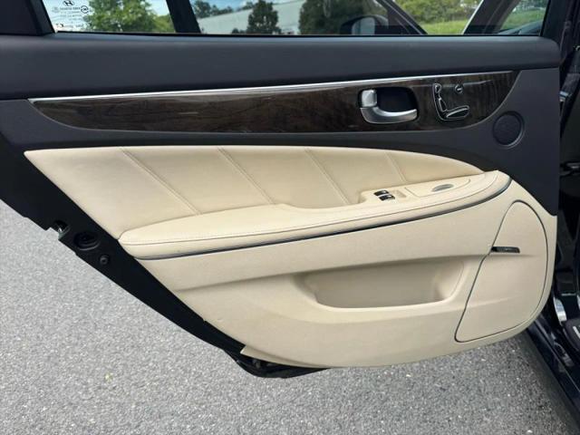2014 Hyundai Equus Signature