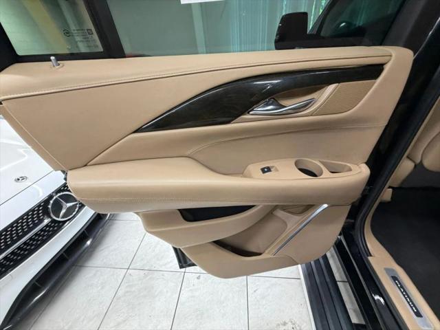 2019 Cadillac Escalade Platinum
