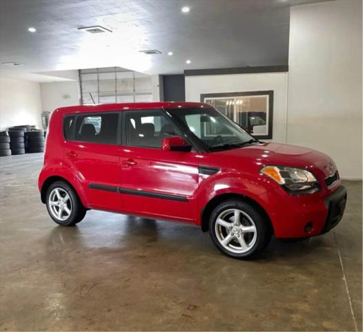 2011 Kia Soul +