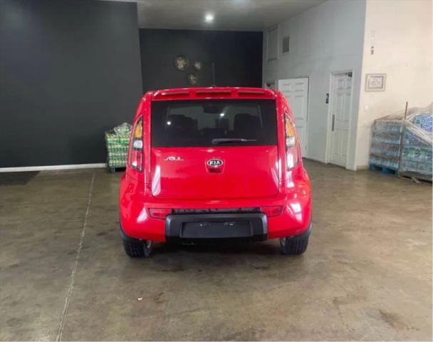 2011 Kia Soul +