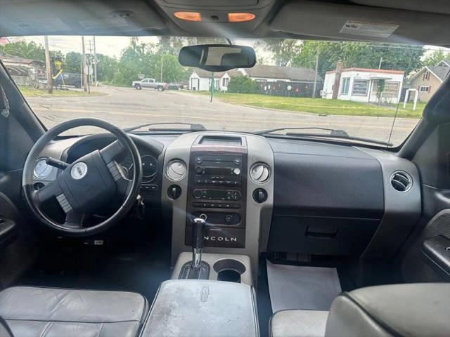 2006 Lincoln Mark LT Base