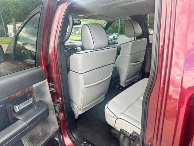 2006 Lincoln Mark LT Base