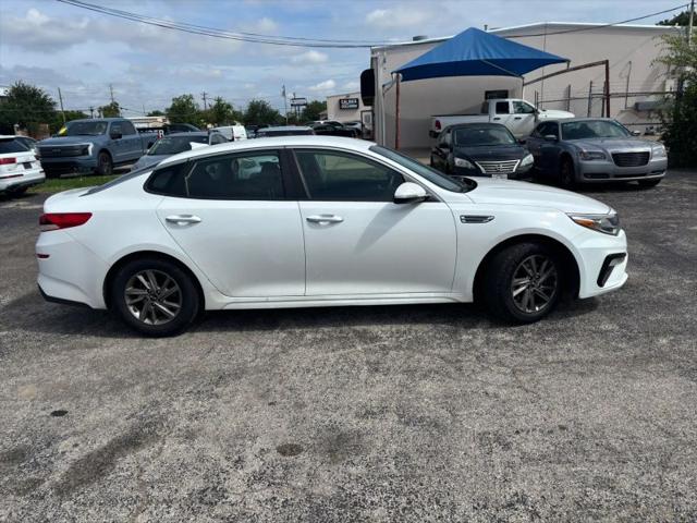 2020 Kia Optima LX