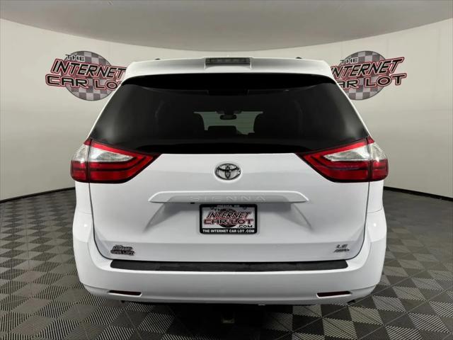 2019 Toyota Sienna LE 7 Passenger
