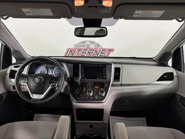 2019 Toyota Sienna LE 7 Passenger