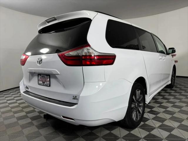 2019 Toyota Sienna LE 7 Passenger