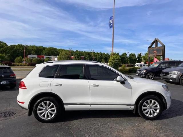 2012 Volkswagen Touareg TDI Sport