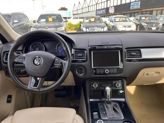 2012 Volkswagen Touareg TDI Sport