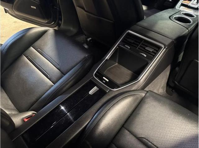 2020 Porsche Panamera 4