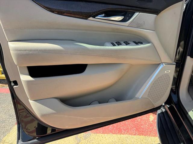 2018 Cadillac Escalade Luxury