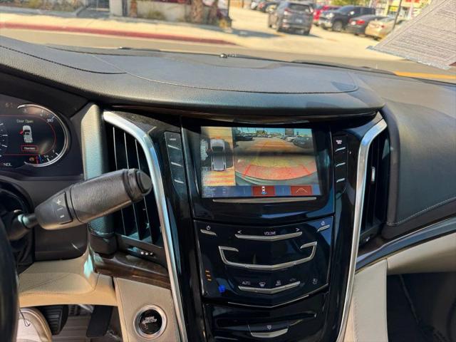 2018 Cadillac Escalade Luxury