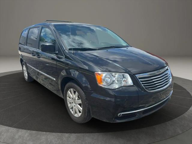 2015 Chrysler Town & Country Touring for sale in Nevada, MO