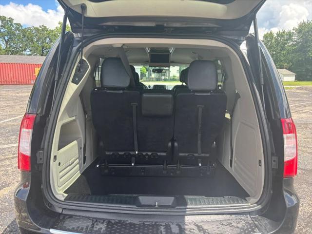 2015 Chrysler Town & Country Touring