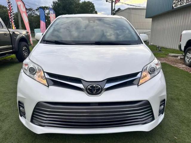 2018 Toyota Sienna XLE 8 Passenger