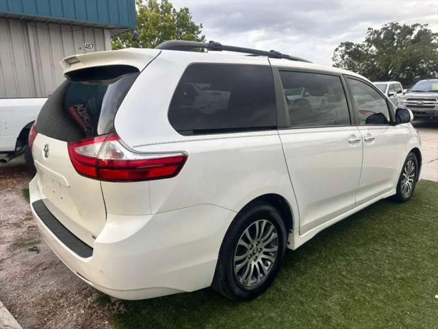 2018 Toyota Sienna XLE 8 Passenger