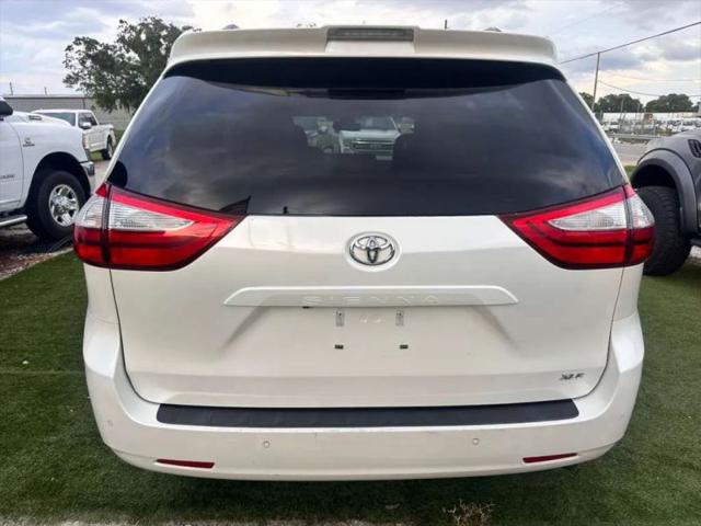 2018 Toyota Sienna XLE 8 Passenger