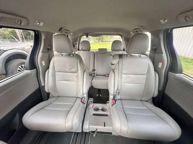 2018 Toyota Sienna XLE 8 Passenger