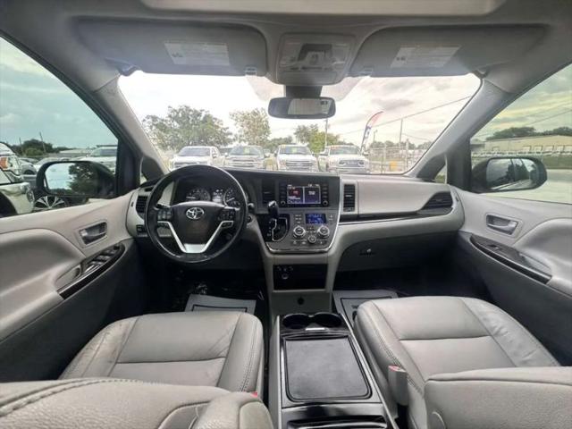 2018 Toyota Sienna XLE 8 Passenger