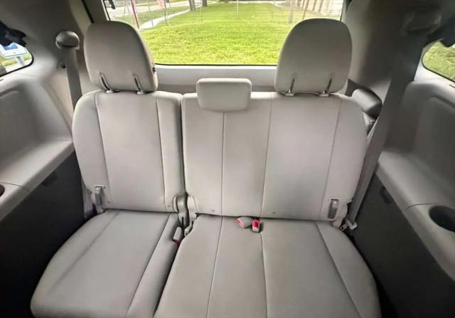 2018 Toyota Sienna XLE 8 Passenger