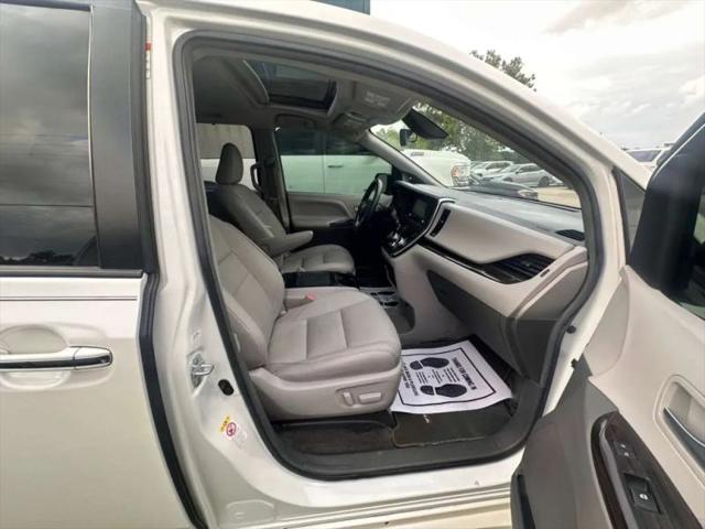 2018 Toyota Sienna XLE 8 Passenger